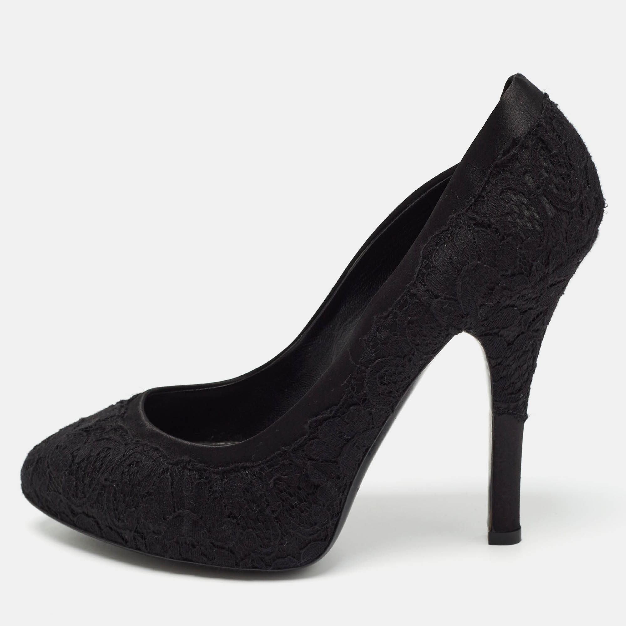 

Dolce & Gabbana Black Lace and Satin Round Toe Pumps Size