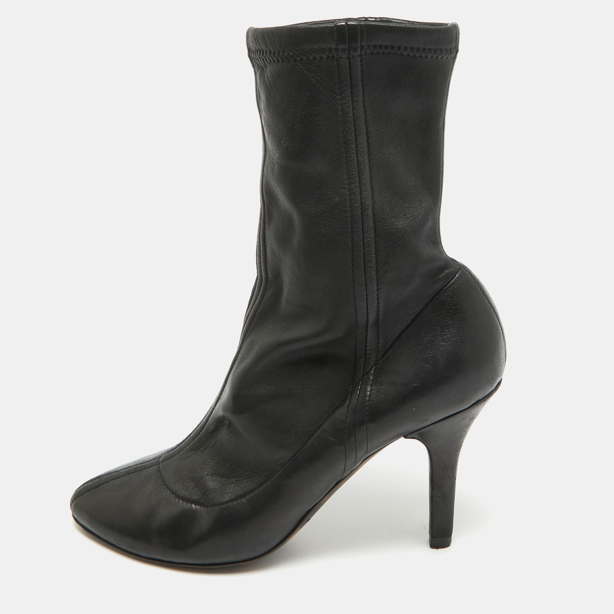 

Dolce & Gabbana Black Leather Ankle Boots Size