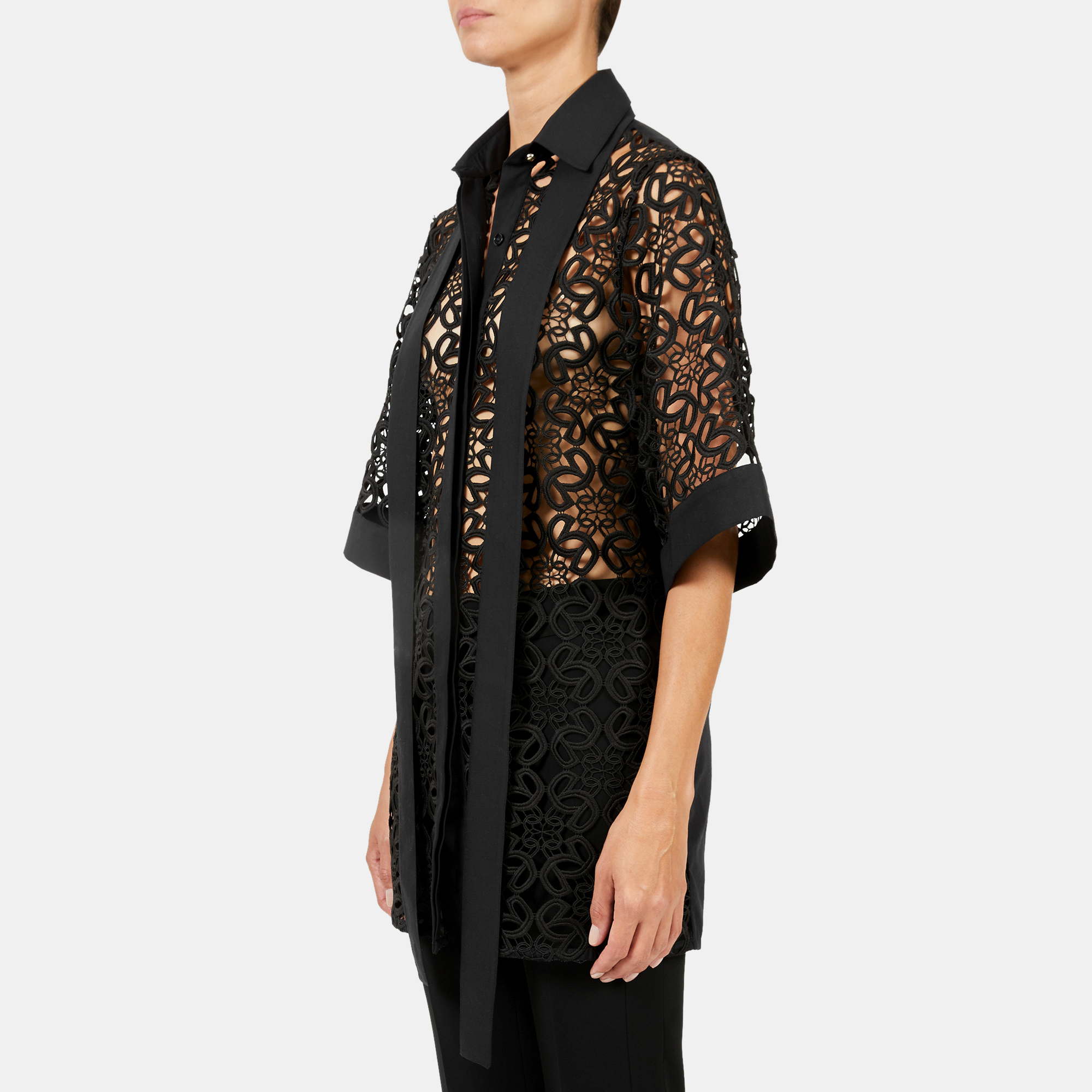 

Elie Saab Black Macrame Lace Short Sleeve Buttoned Down Shirt