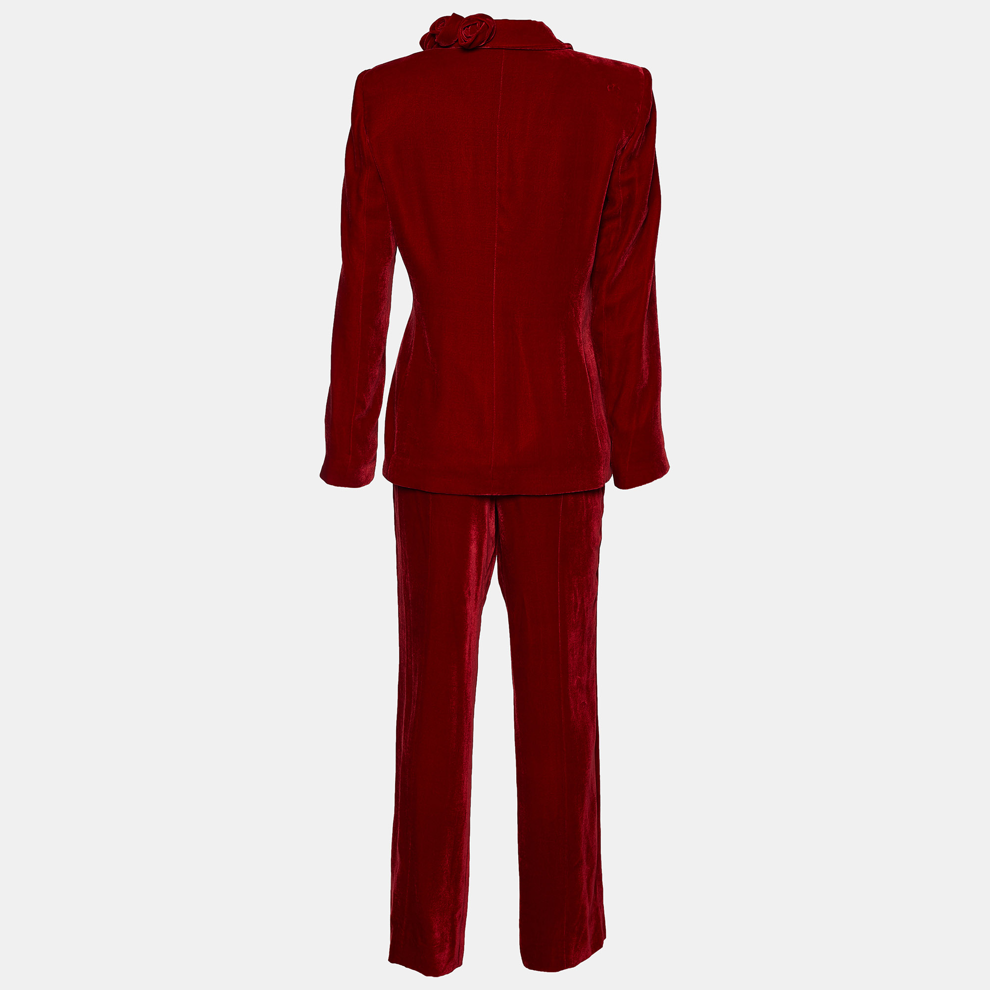 

Emporio Armani Red Velvet Rose Appliqued Jacket & Pant Set