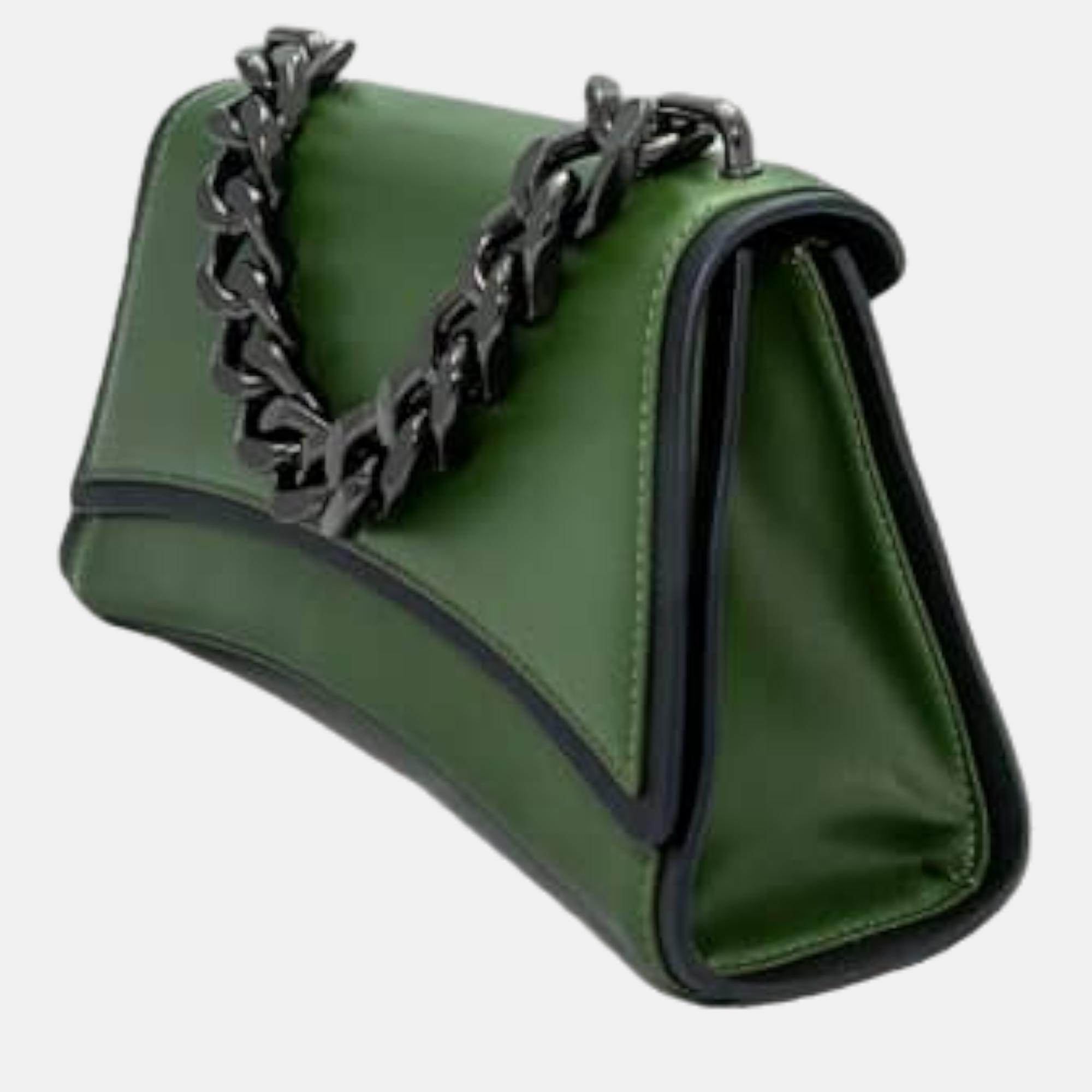 

Eslla Dharma Green w Green Trim Shoulder Bag