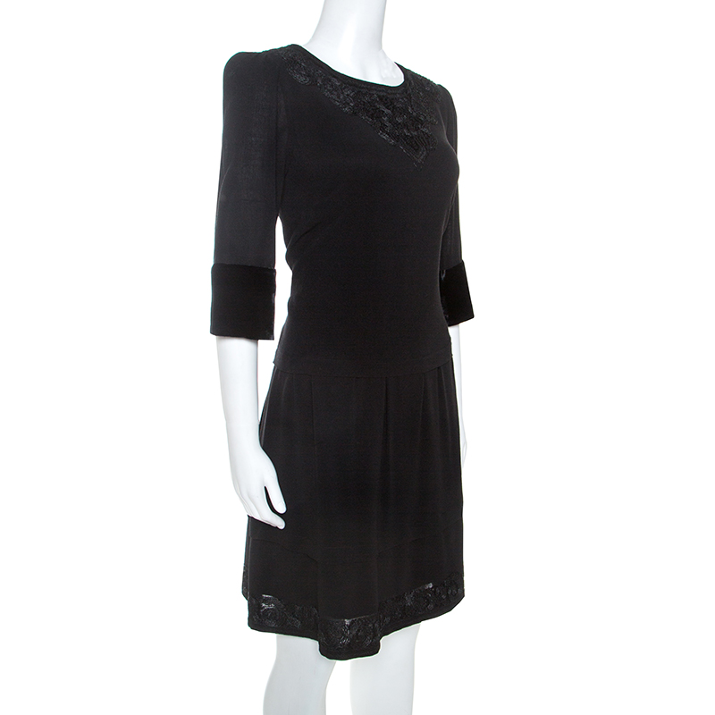 

Etro Black Crepe Embroidery Detail Dress