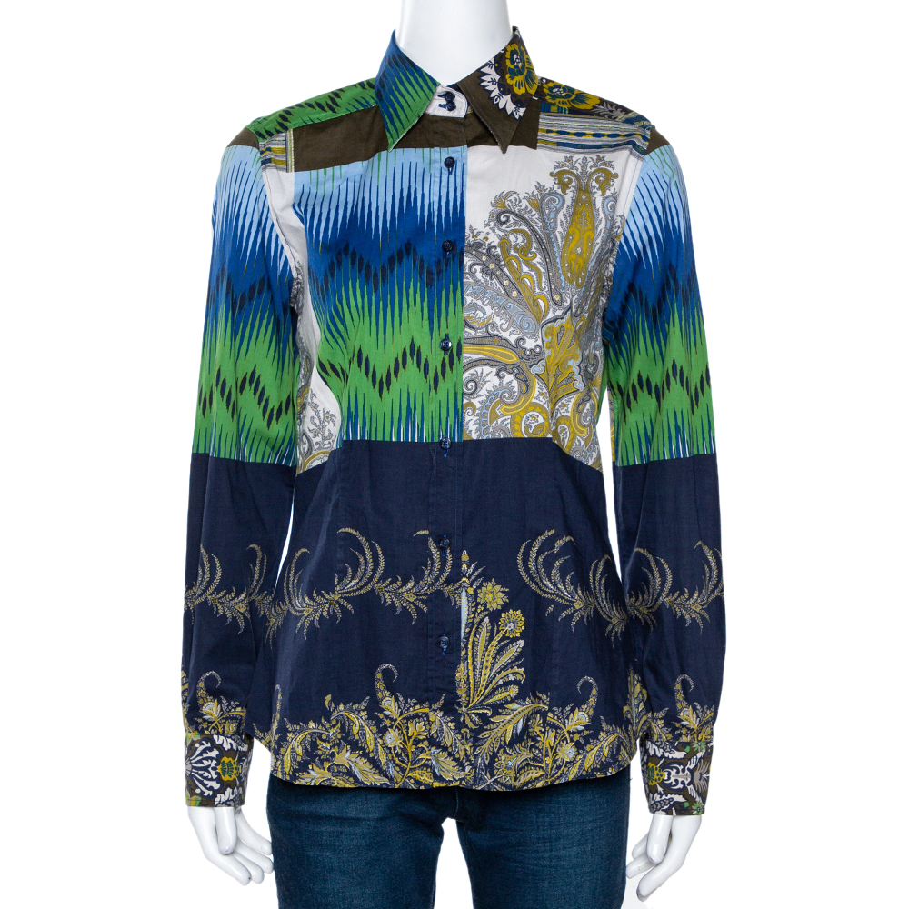 This stunning shirt by Etro is a closet must have Crafted from cotton it features the signature paisley print throughout. The shirt has long sleeves and button front closure. It exudes a quirky style and is a great option for casual occasions.
