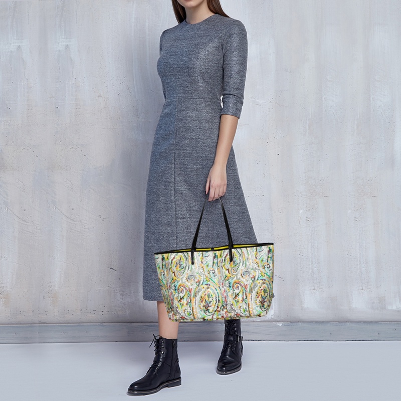

Etro White Mulitcolor Paisley Print Coated Canvas Tote, Multicolor