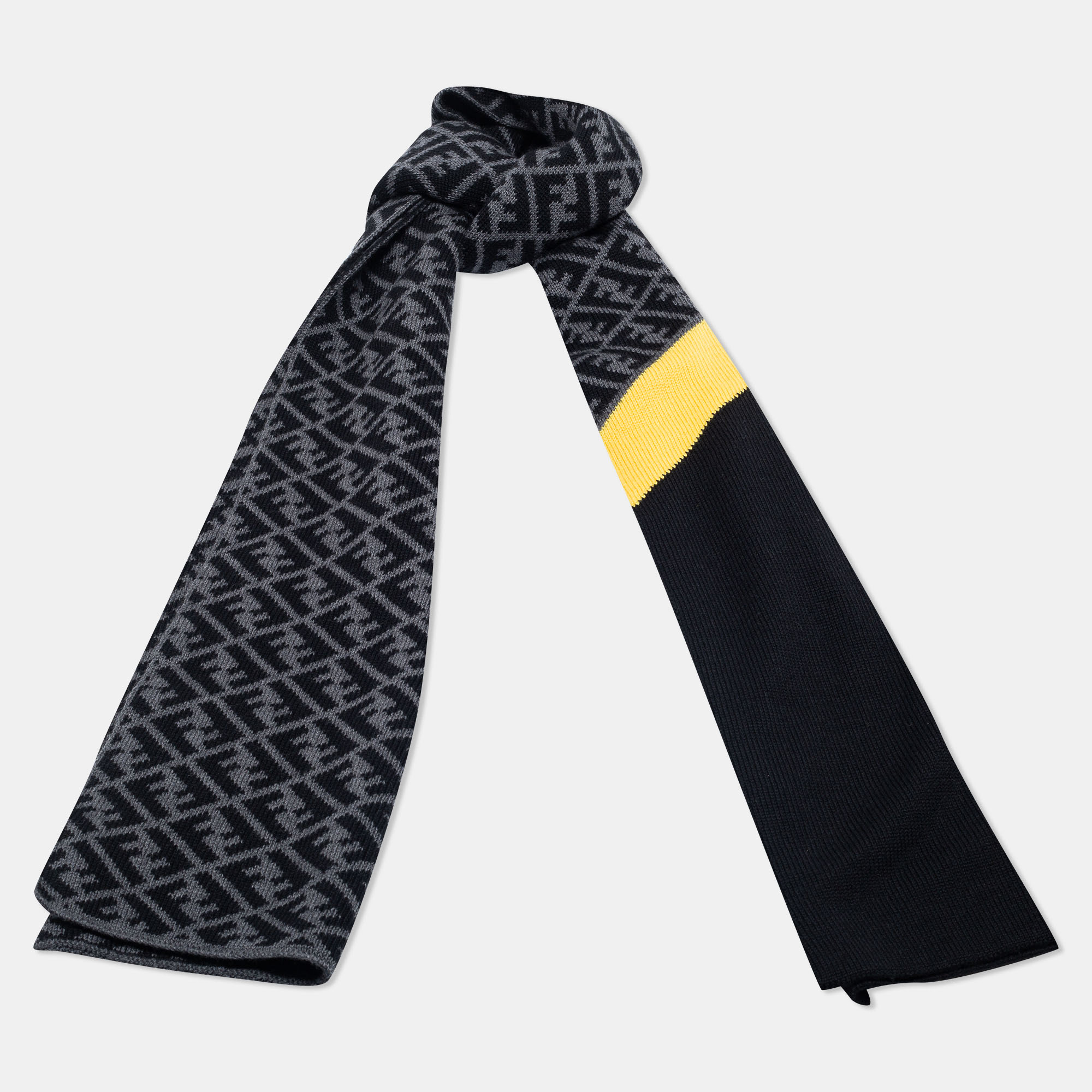 

Fendi Black & Grey Zucca Monogram Wool Panelled Stole