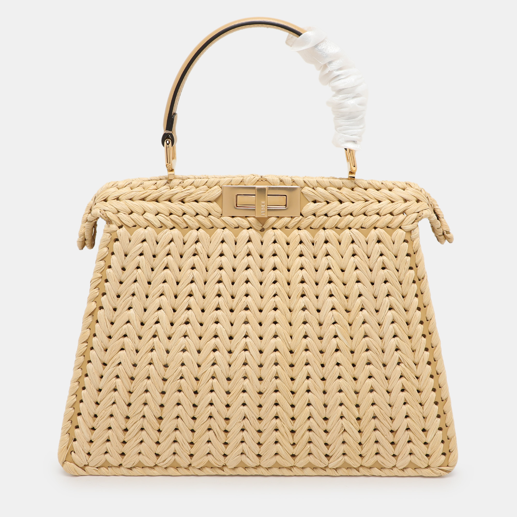 

Fendi Beige Woven Leather and Straw Peekaboo Medium Iseeu Top Handle Bag