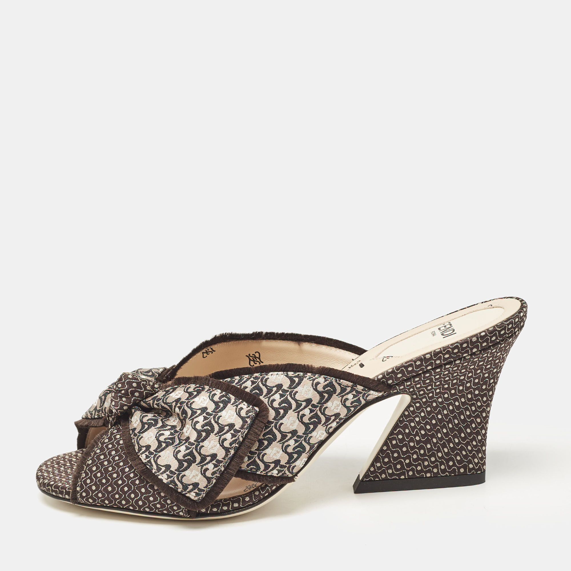 

Fendi Brown Printed Fabric Knotted Bow Slide Sandals Size