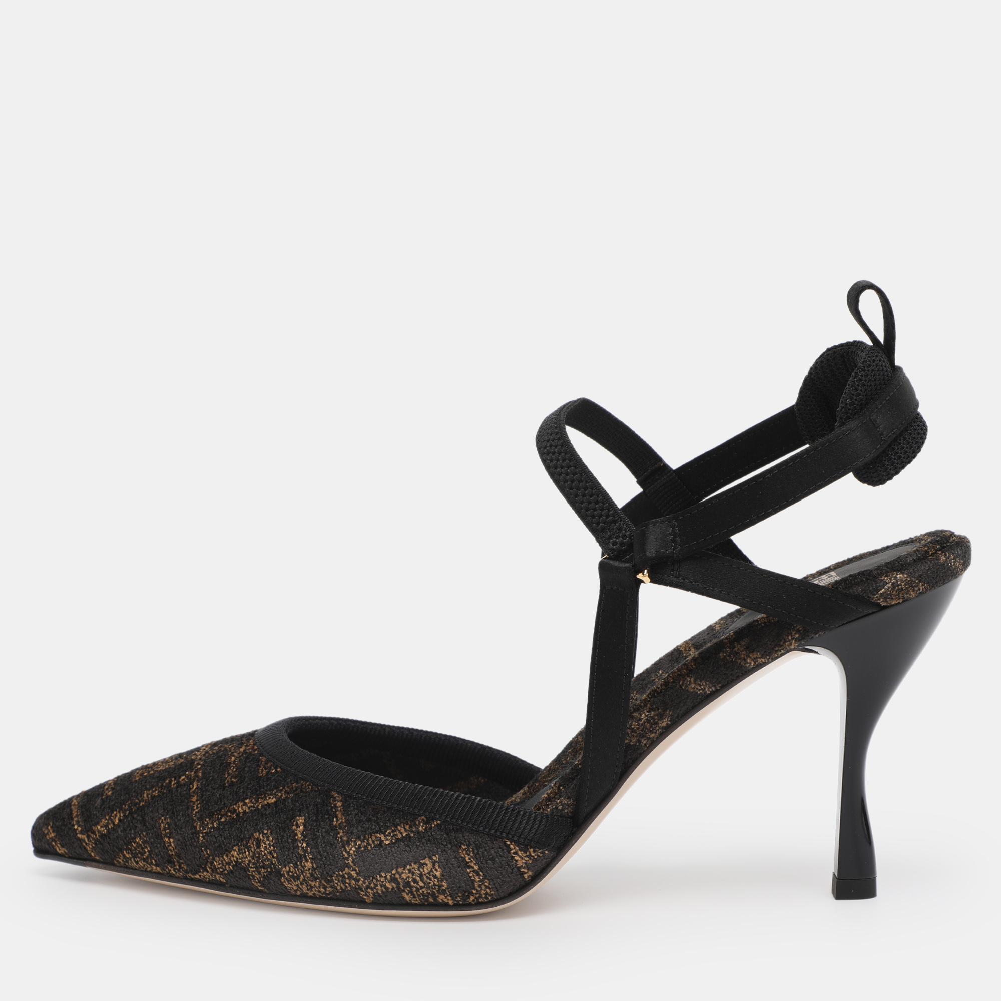 

Fendi Black/Beige Jacquard Chenille Slingback Sandals Size 40