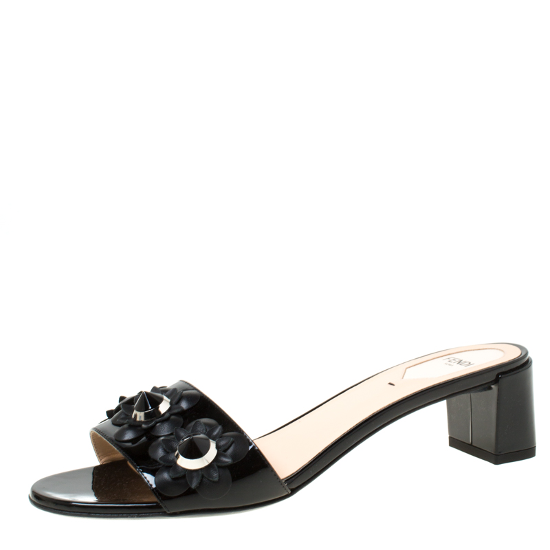 Pre Owned Fendi Black  Floral Appliquè Patent Leather Slide Mules Size 39.5