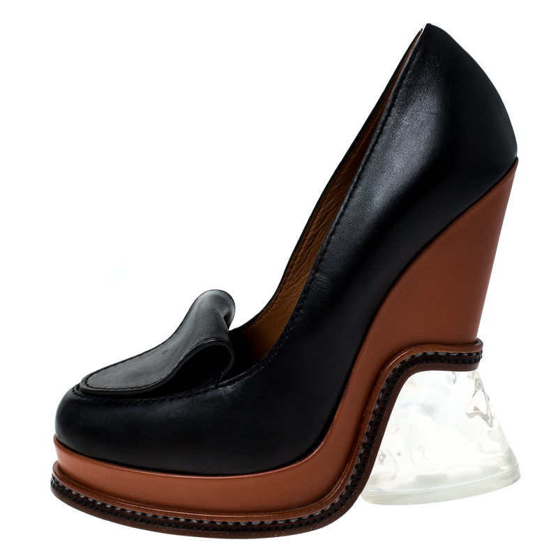 

Fendi Black Leather Wedge Platform Pumps Size
