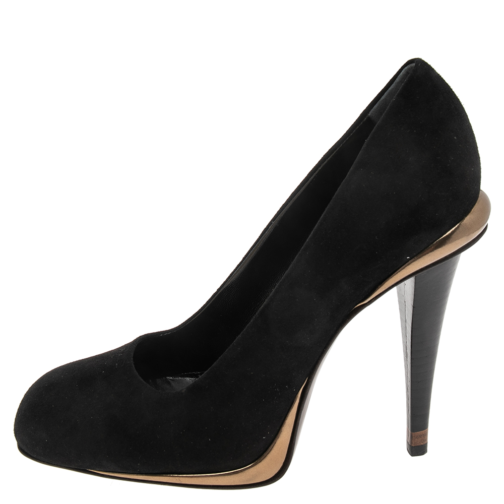 

Fendi Black Suede Round Toe Pumps Size
