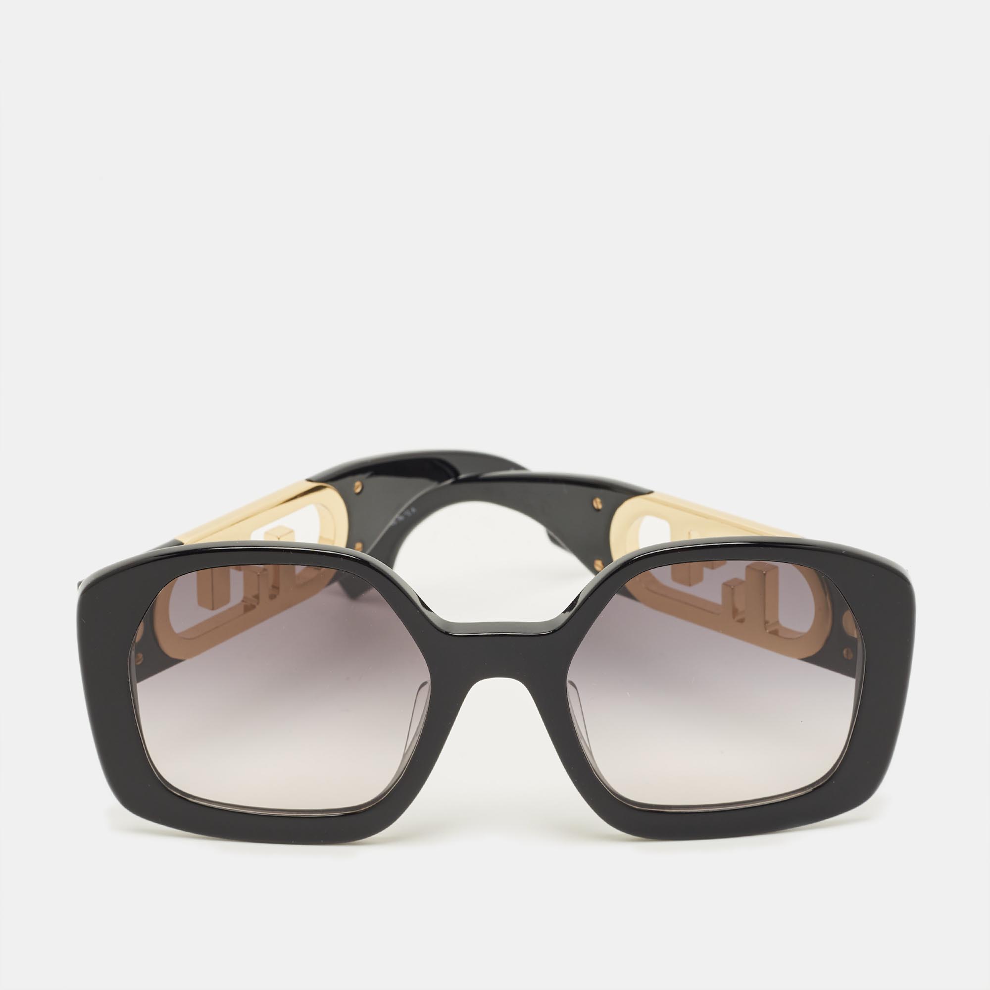 

Fendi Black Gradient FE40048U Geometric Sunglasses