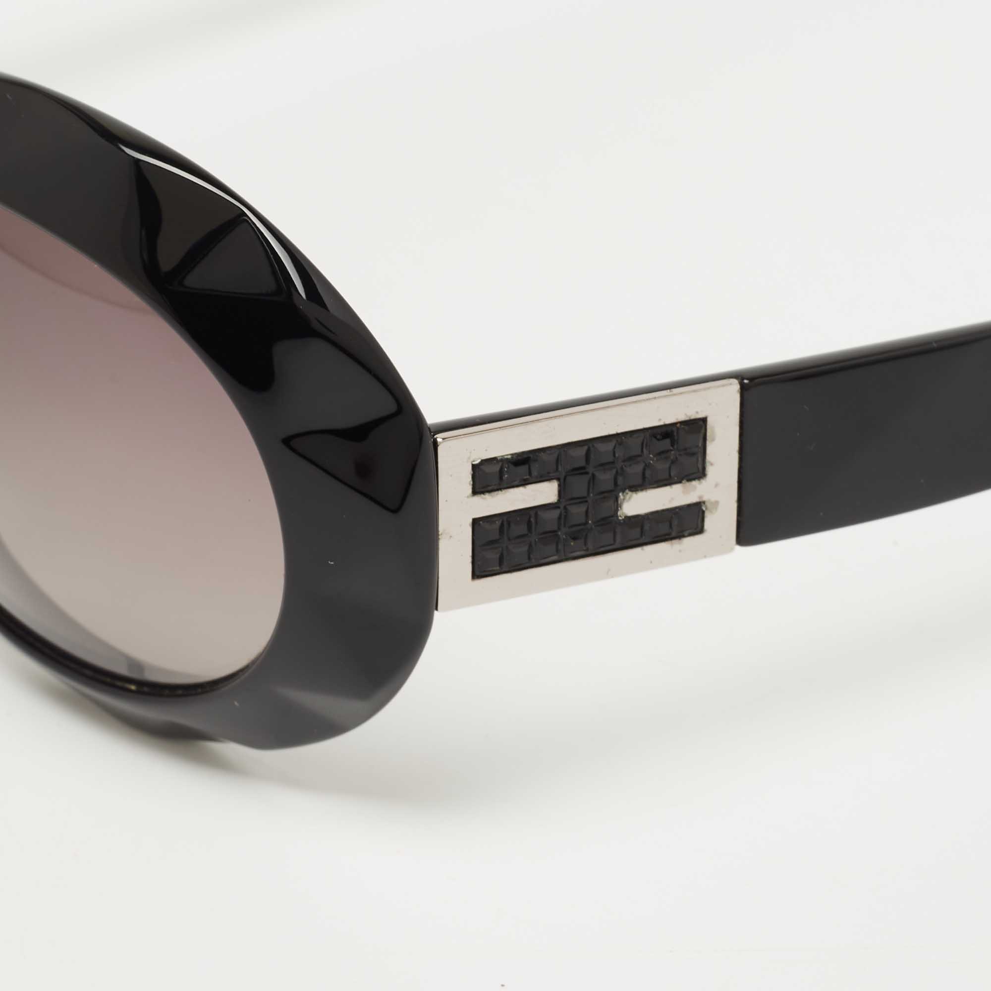 

Fendi Black FS5123R Oval Sunglasses