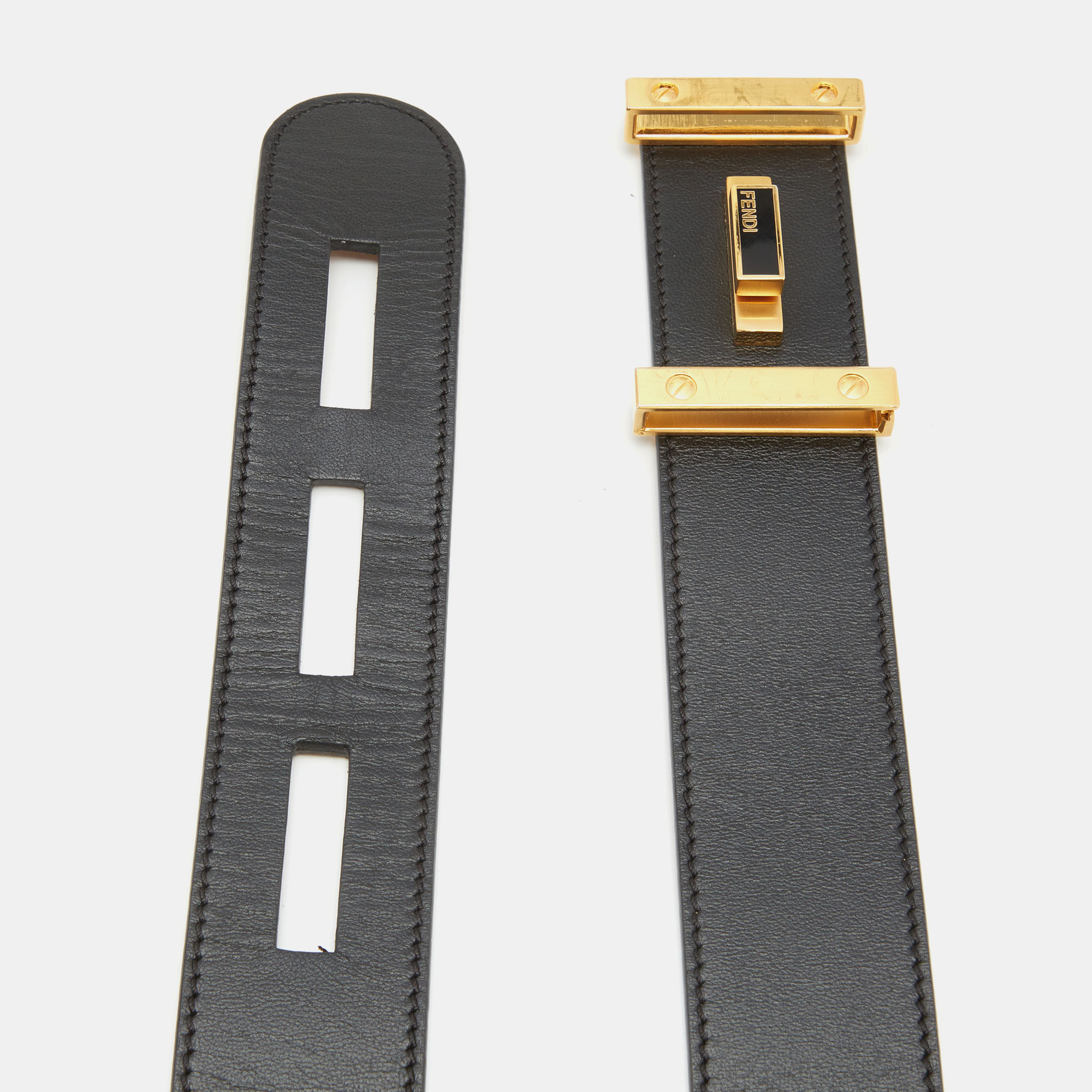 

Fendi Black Leather Peekaboo Waist Belt