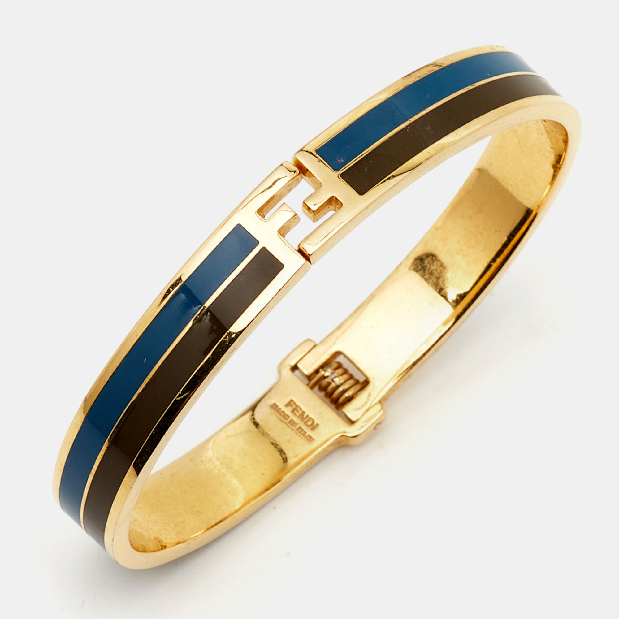 Pre-owned Fendi Sta Enamel Gold Tone Bracelet M