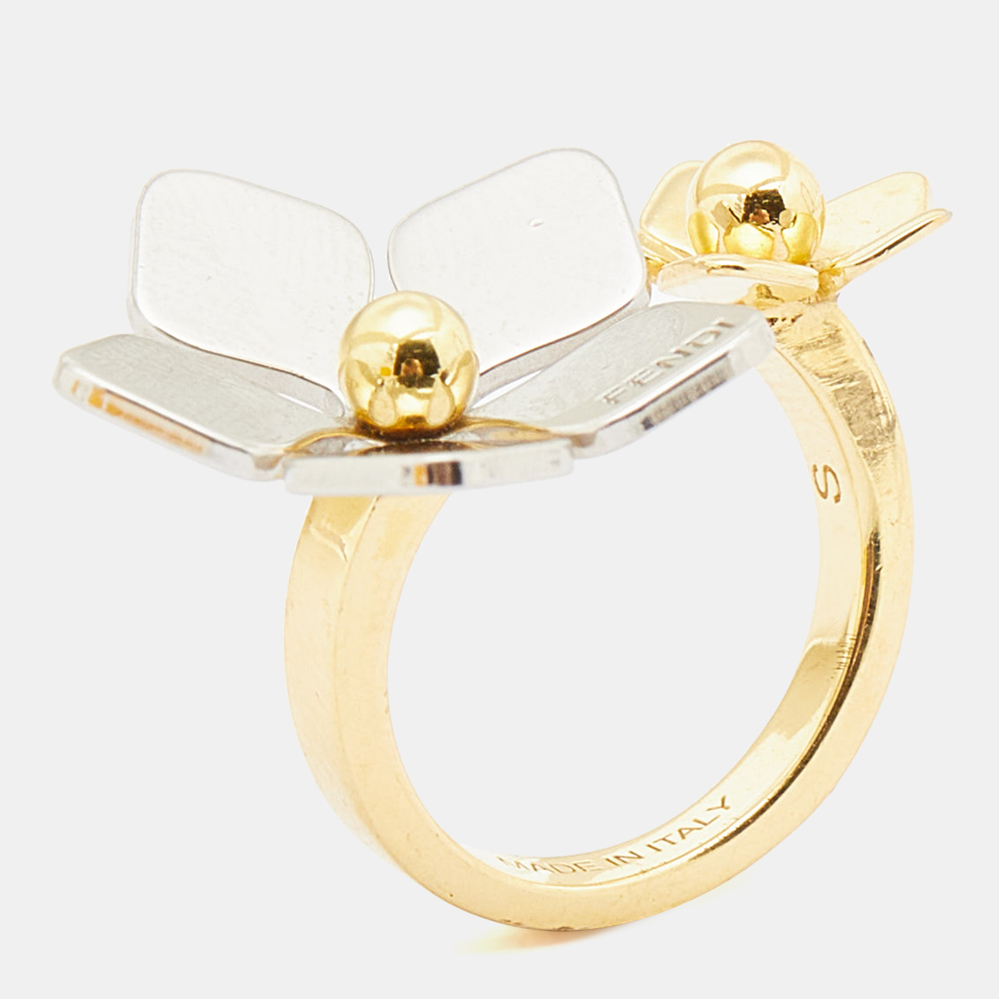 Pre Owned Fendi Two Tone Flower Motif Open Ring Size 52.5