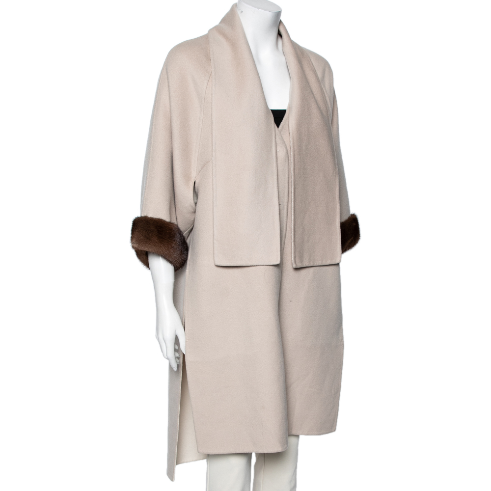 

Fendi Beige Cashmere & Fur Trimmed Detachable Muffler Detailed Coat