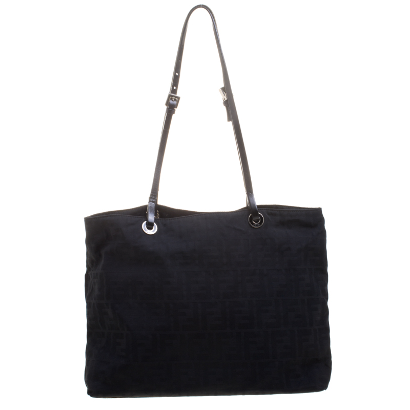 مملوكة مسبقًا Fendi Black Zucca Fabric Shopper Tote