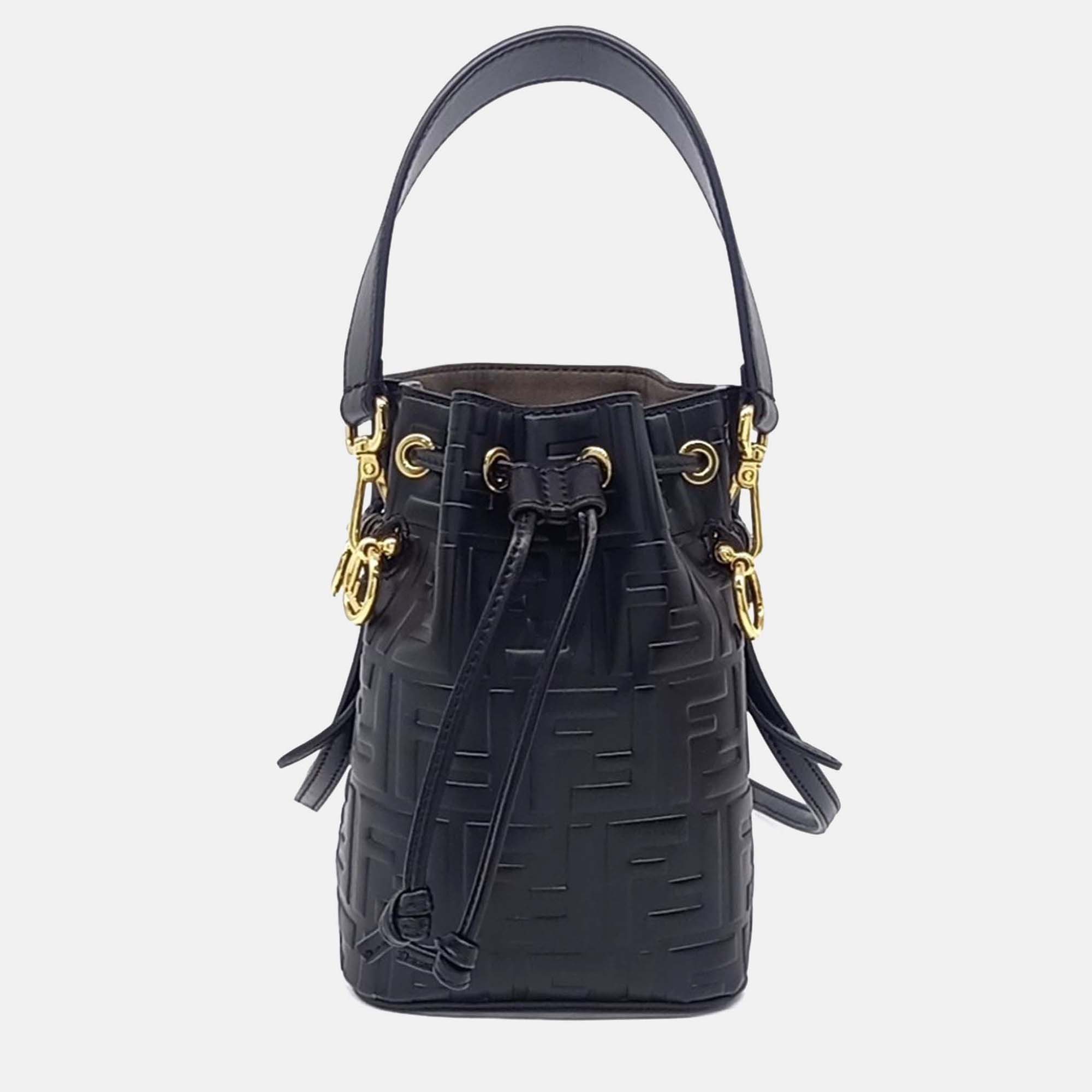 Click to view more detailed imagery on our partner's website Pre-owned Fendi Black Leather Montrezo Bucket Bag Mini