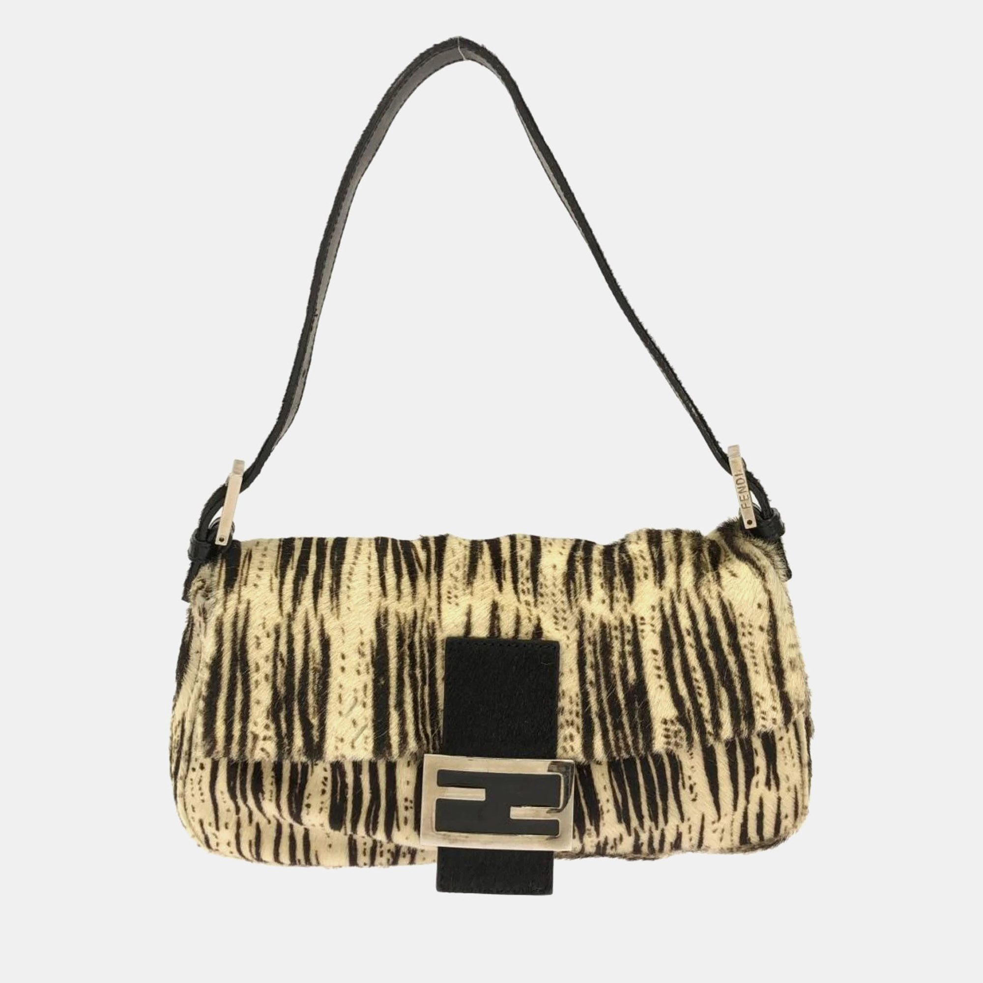 

Fendi Baguette Shoulder Bag, Black