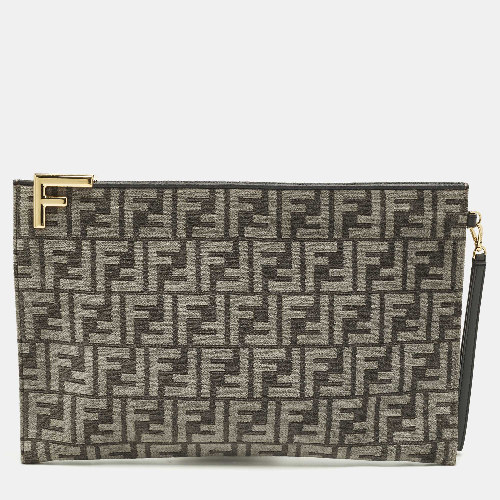 

Fendi Logo Zip Grey/Black Zucca Velvet Flat Wristlet Clutch