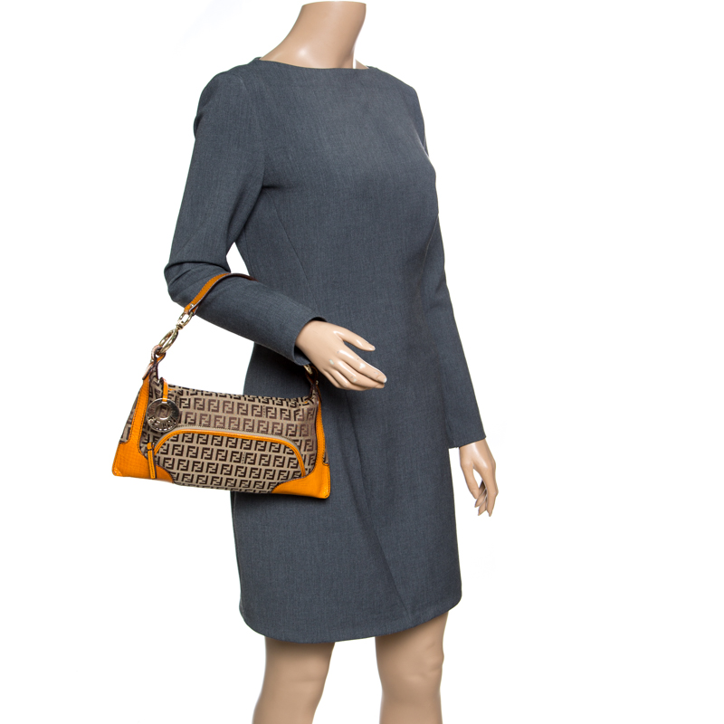 

Fendi Beige/Orange Zucchino Canvas Shoulder Bag