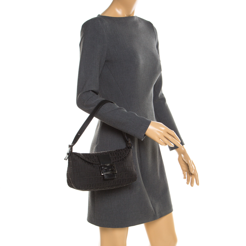 

Fendi Black Zucchino Canvas and Leather Mama Baguette Shoulder Bag
