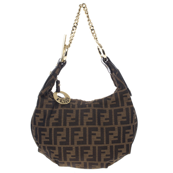 مملوكة مسبقًا Fendi Zucca Chef Chain Link Hobo