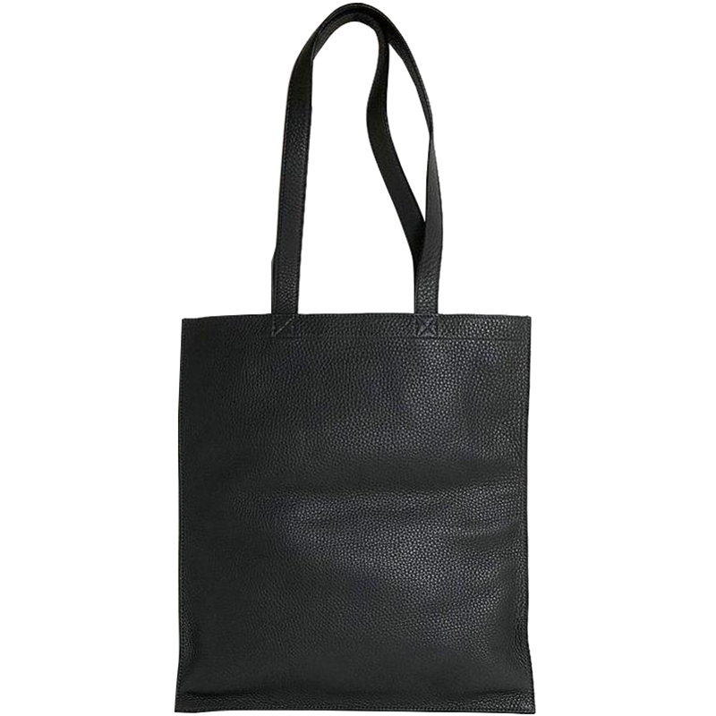 

Fendi Black Leather Logo Shoulder Bag