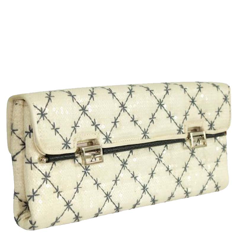 

Fendi Beige Velvet Clutch