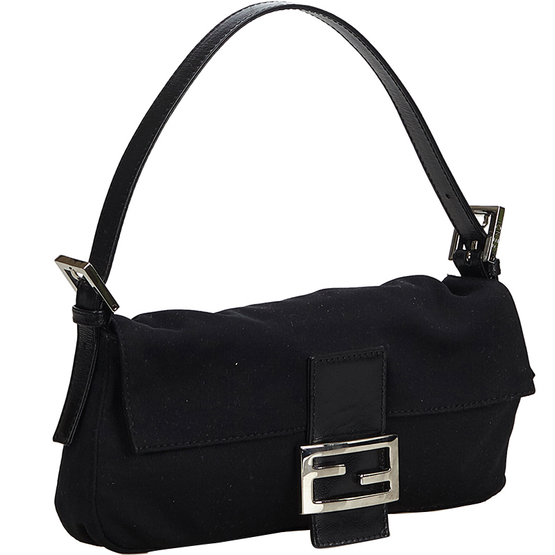

Fendi Black Nylon Mamma Baguette