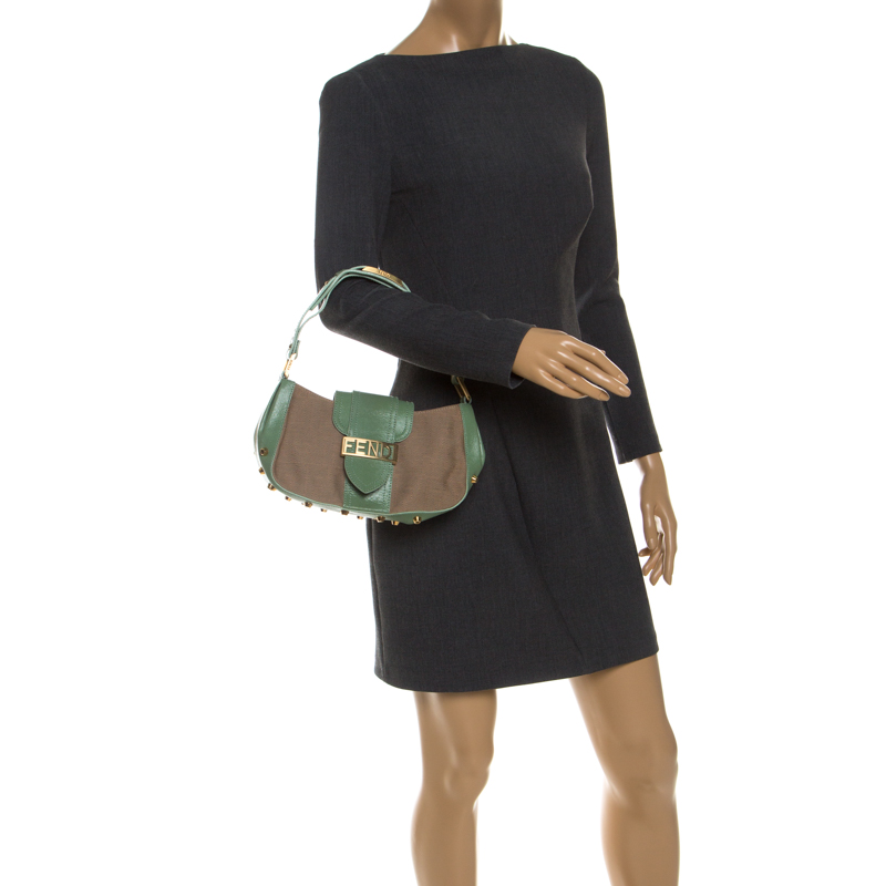 

Fendi Beige/Green Zucca Canvas and Leather Baguette Shoulder Bag