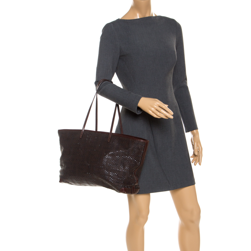 

Fendi Dark Brown Woven Leather Medium Shopper Roll Tote
