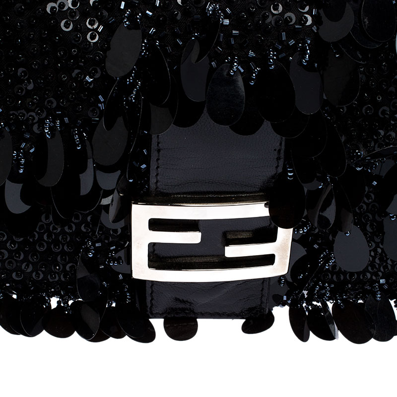 Fendi Black Sequin Baguette Bag. Very Good Condition. 10 Width x, Lot  #58322