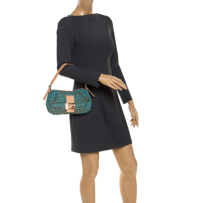 

Fendi Blue/Beige Zucchino Canvas Mama Baguette Shoulder Bag
