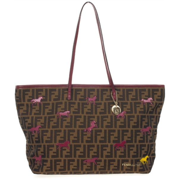 مملوكة مسبقًا Fendi Tobacco Zucca Canvas 'Roll' Horse Detail Tote 