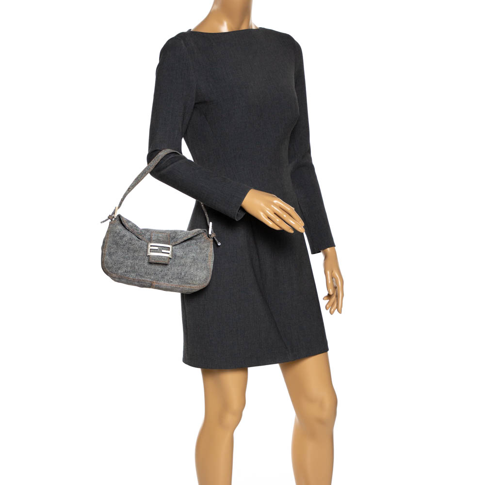 

Fendi Grey Denim Baguette Shoulder Bag