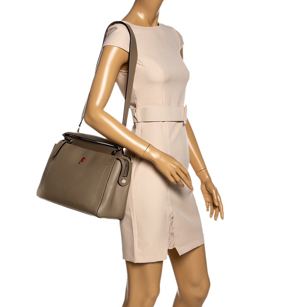 

Fendi Khaki Green Leather Dotcom Top Handle Bag