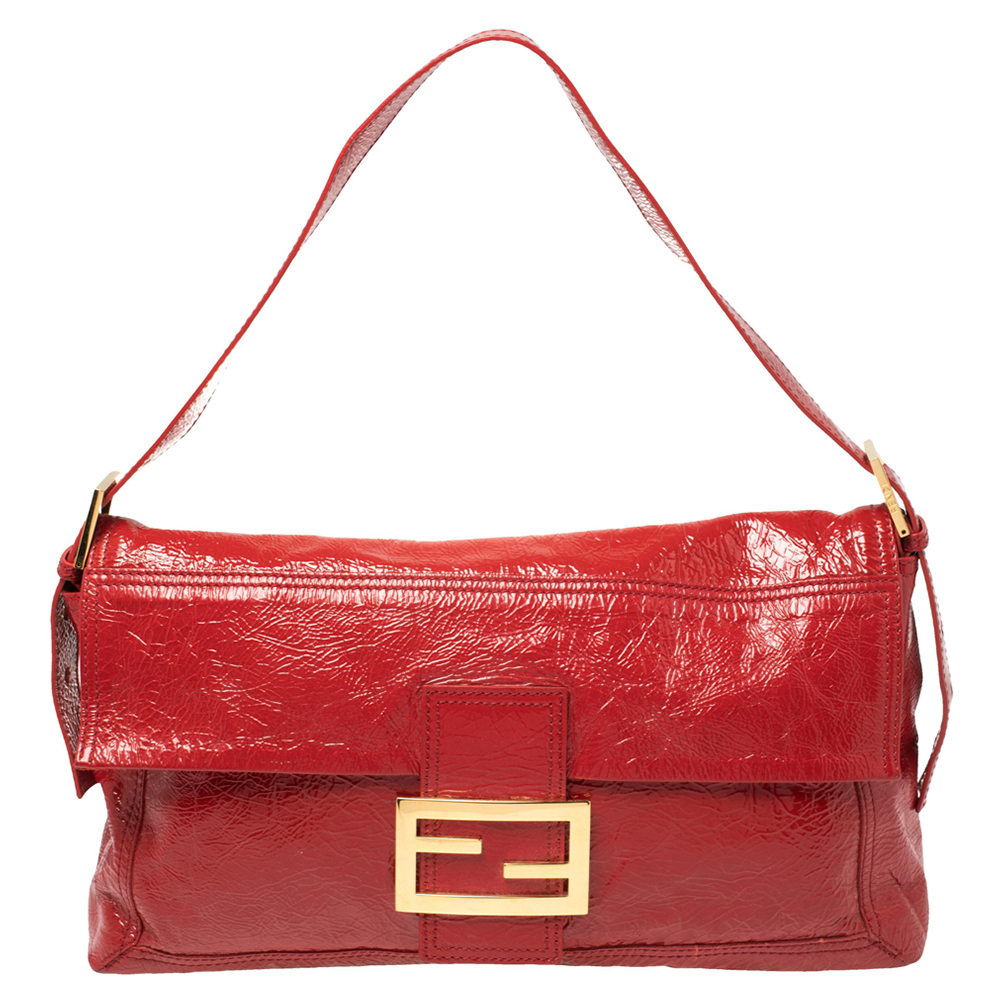Pre-owned Fendi Red Crinkle Patent Leather Large Mamma Baguette Shoulder Bag