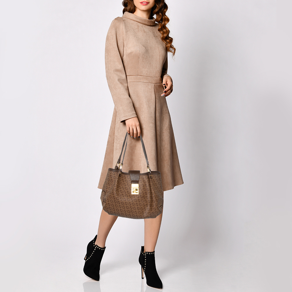 

Fendi Brown Zucchino Coated Canvas and Leather Chiusura Tote