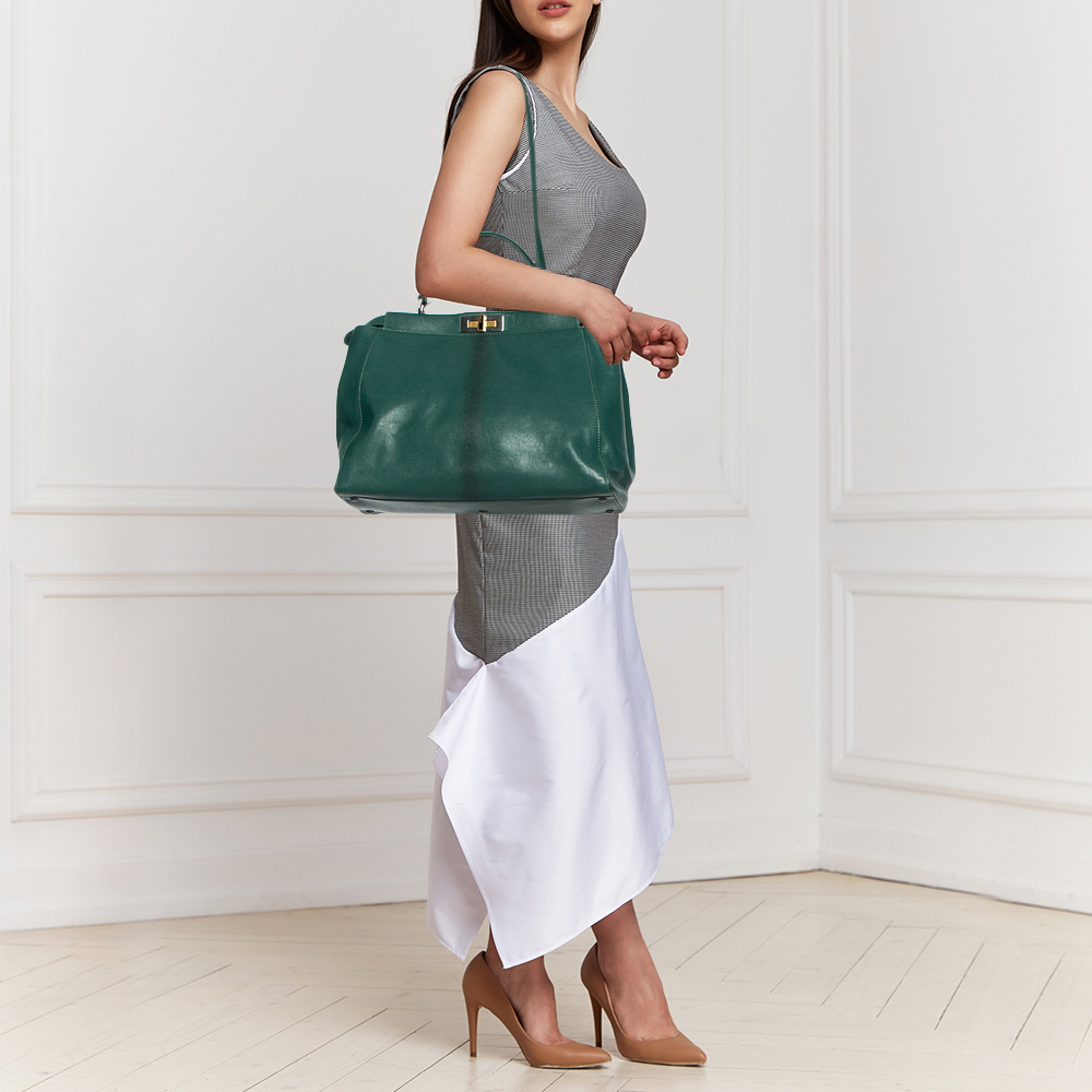 

Fendi Green Leather Large Peekaboo Top Handle Bag