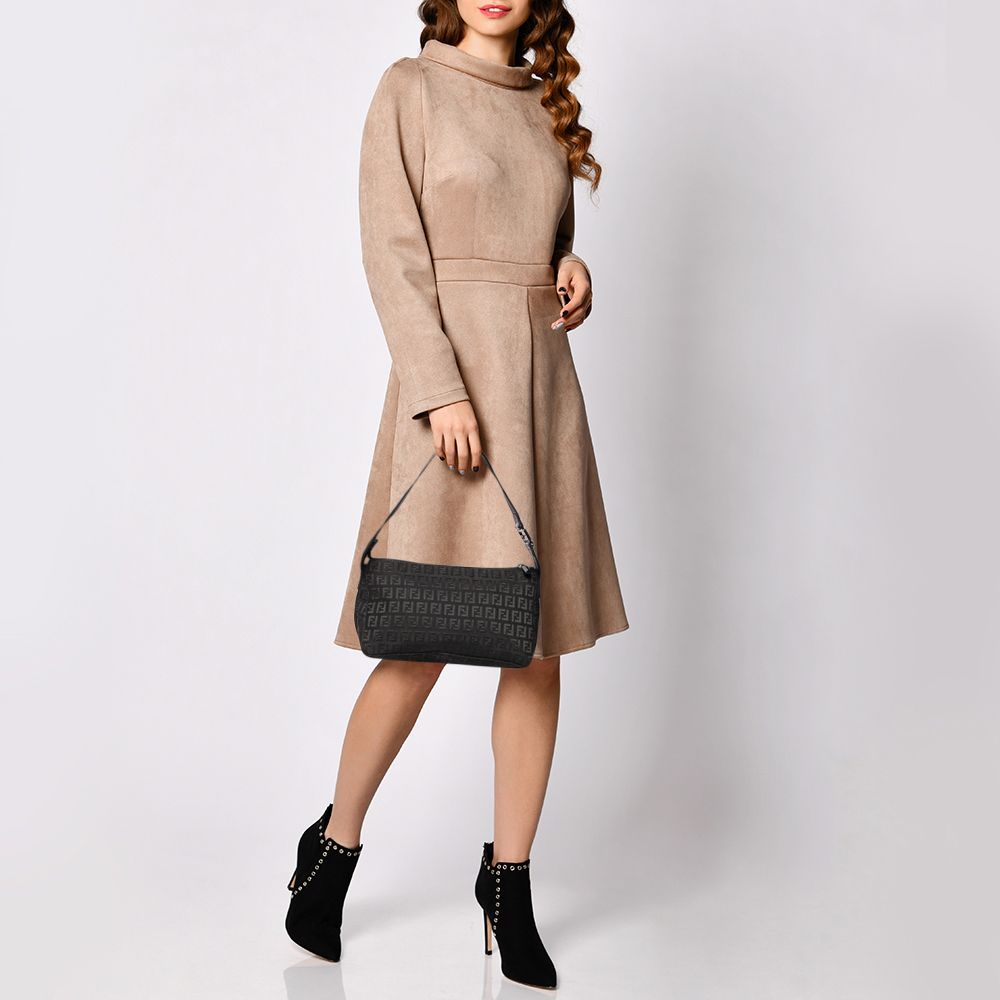 

Fendi Black Zucchino Canvas Baguette
