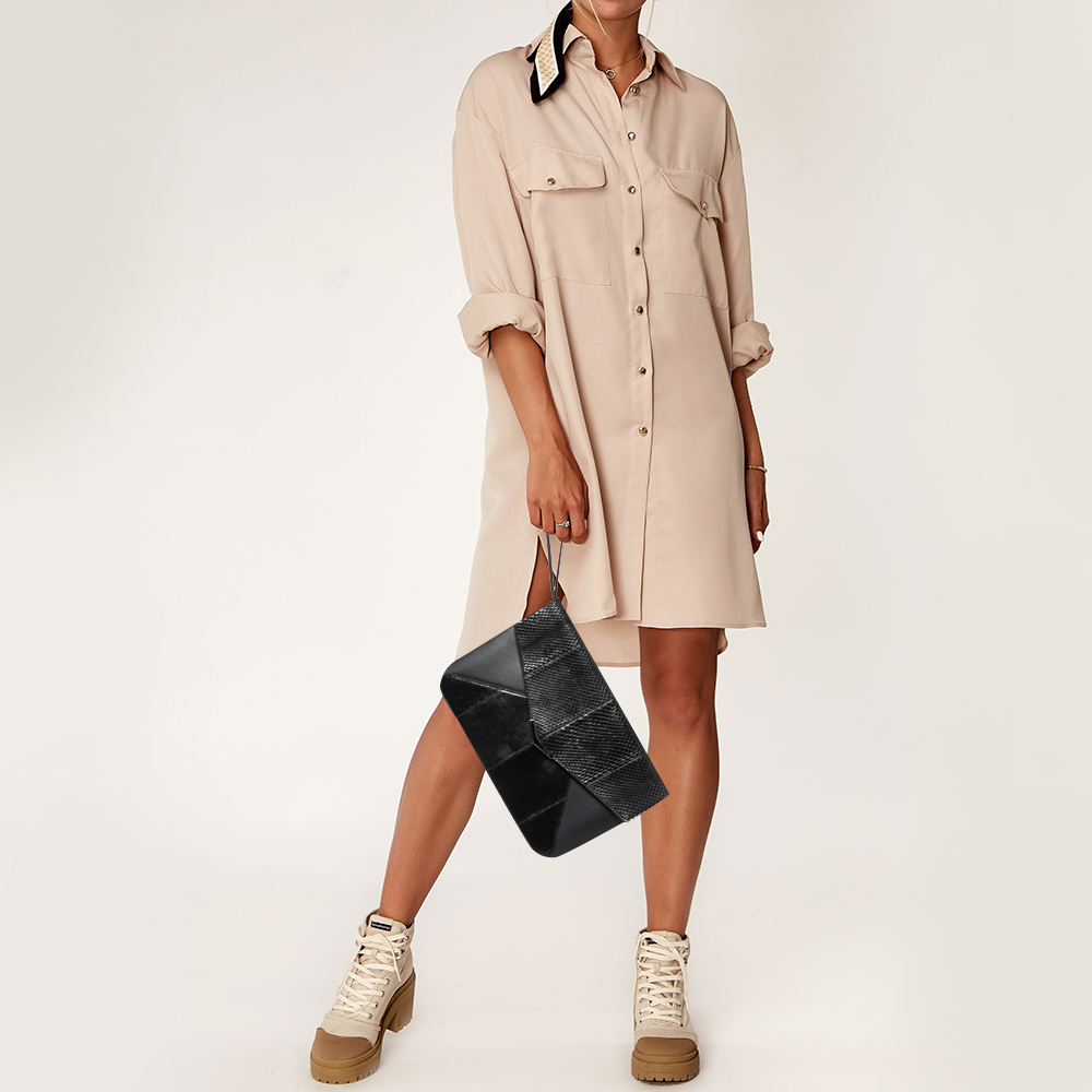 

Fendi Black Karung And Water Snake 2Jours Wristlet Clutch
