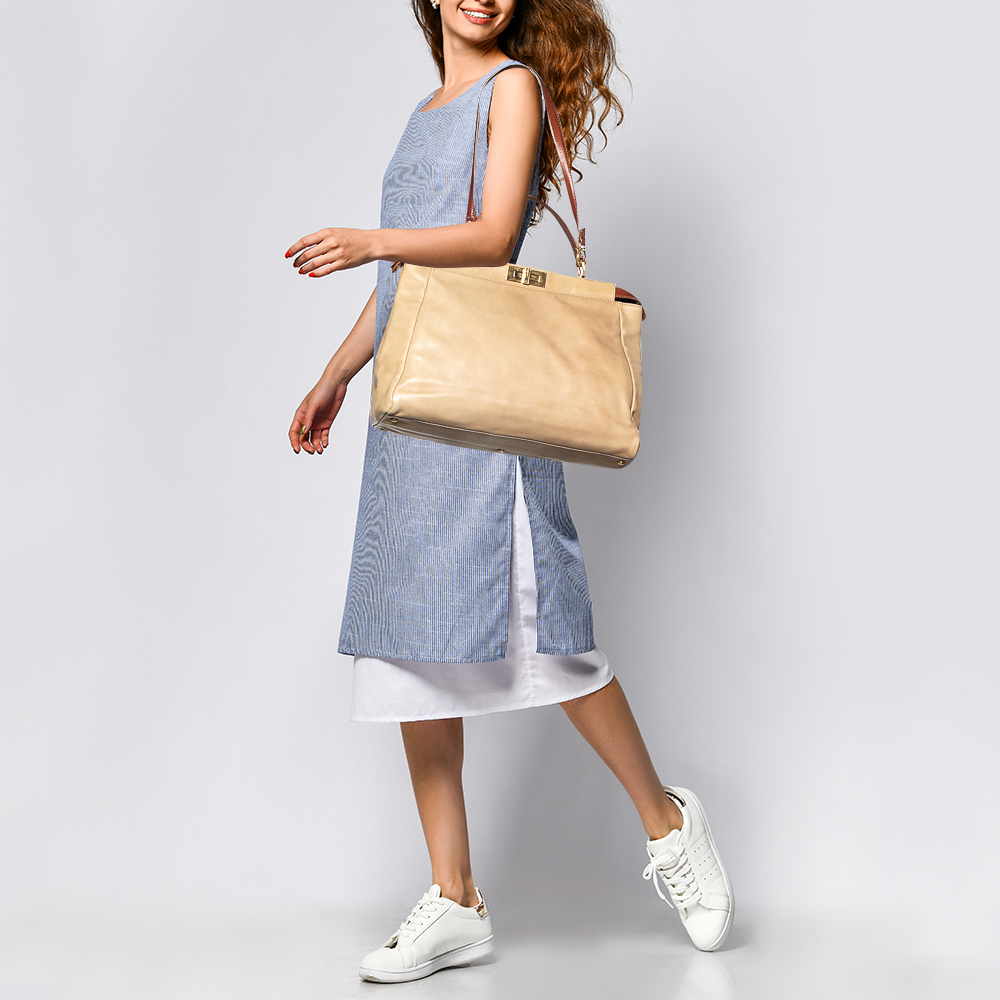 

Fendi Beige/Brown Leather Large Peekaboo Top Handle Bag