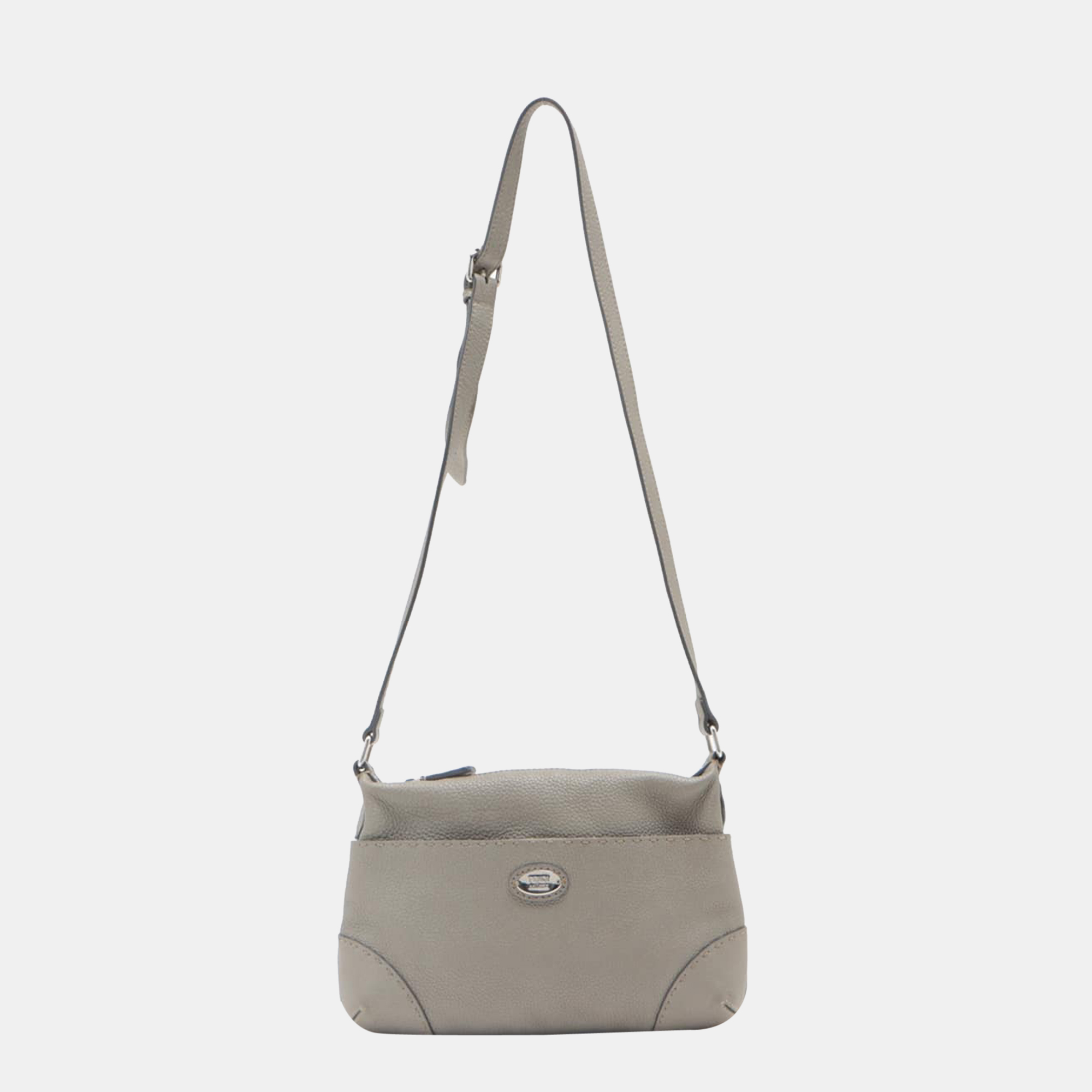 

Fendi Selleria Leather Shoulder bag Grey 8BT200