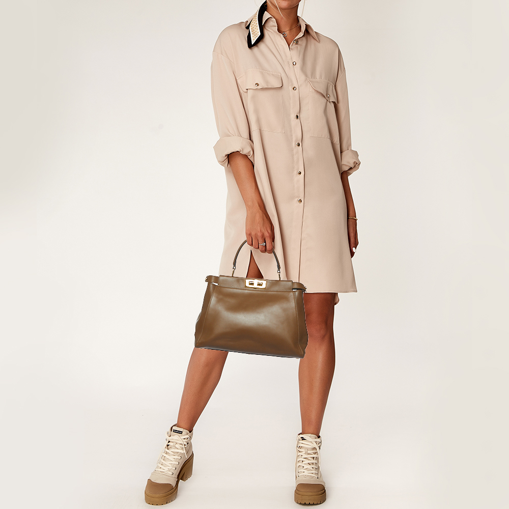 

Fendi Brown Leather  Peekaboo Top Handle Bag