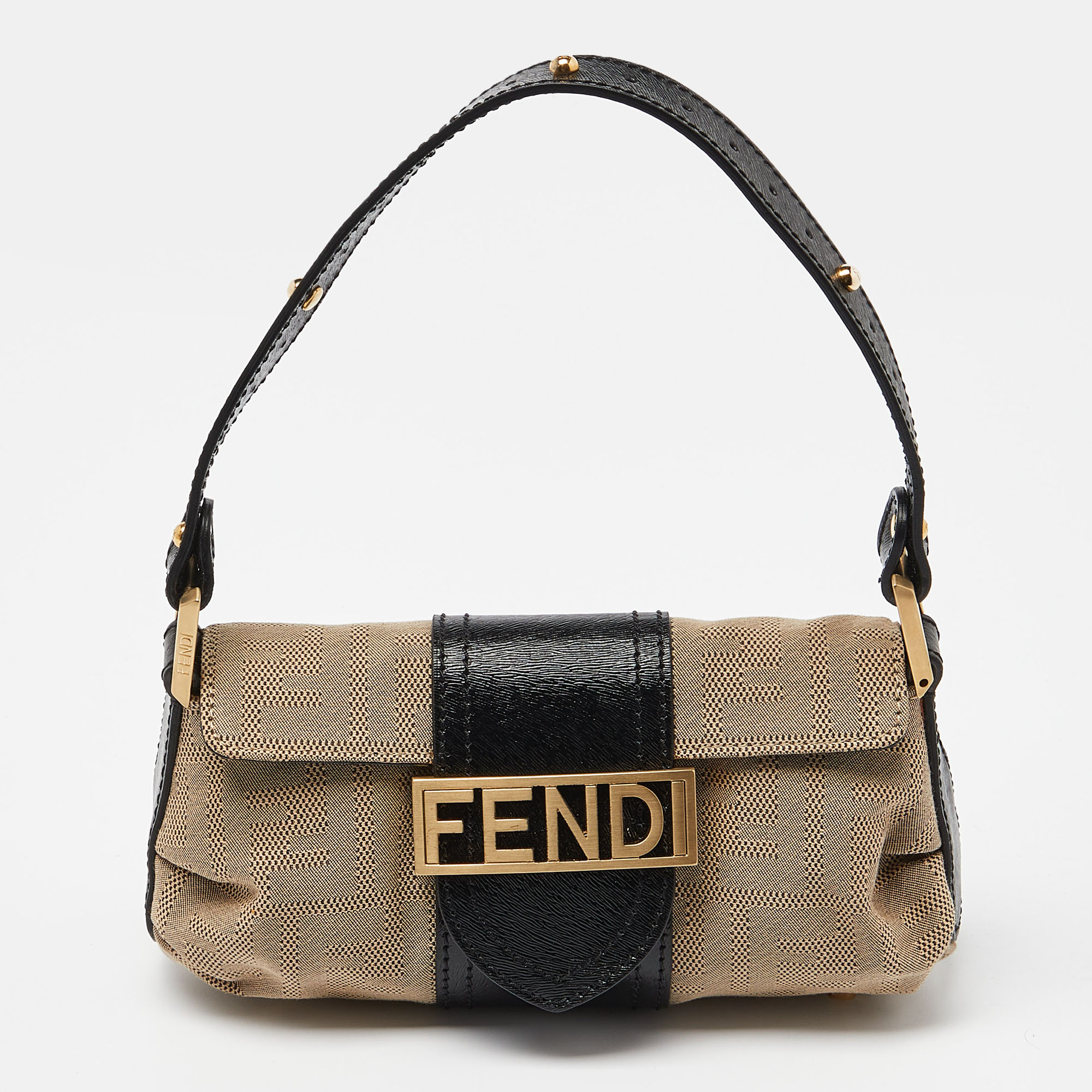 

Fendi Beige/Black Canvas and Leather Baguette Bag