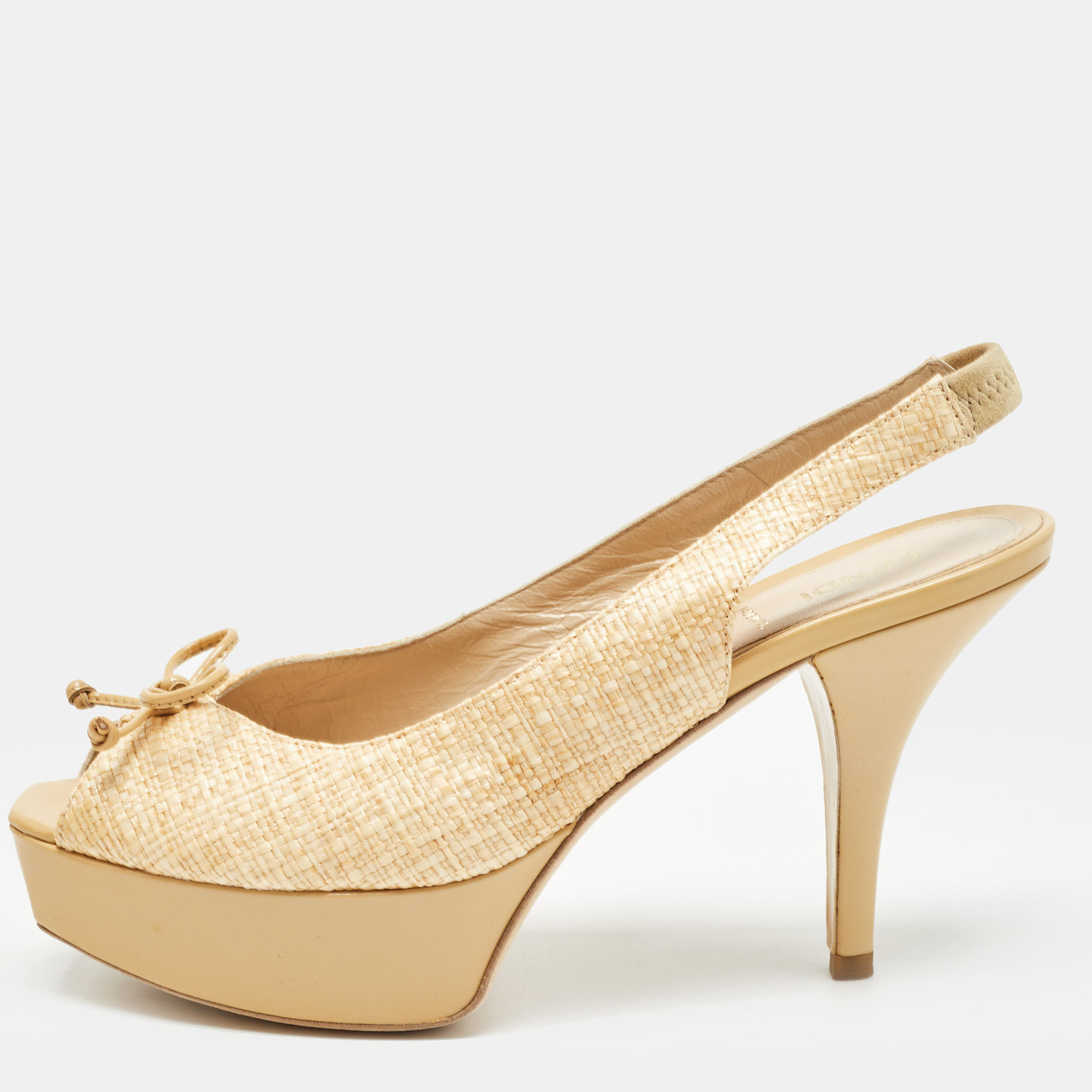 

Fendi Beige Patent and Raffia Slingback Pumps Size