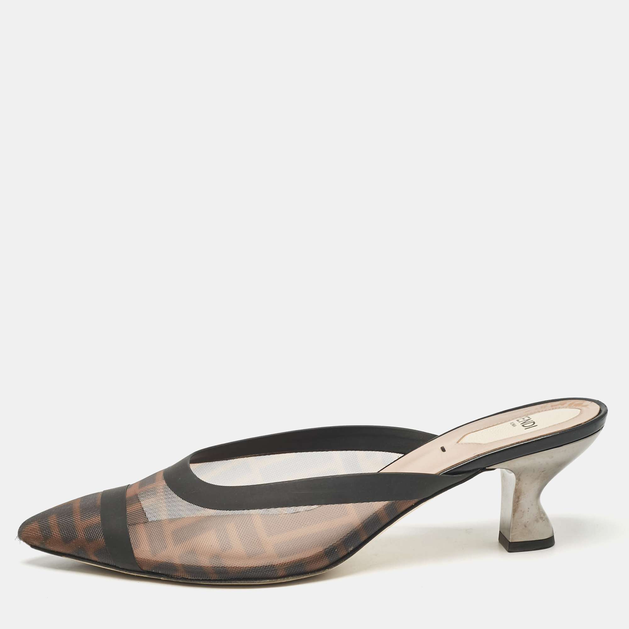 

Fendi Beige/Black Leather and Mesh Colibri Mules Size