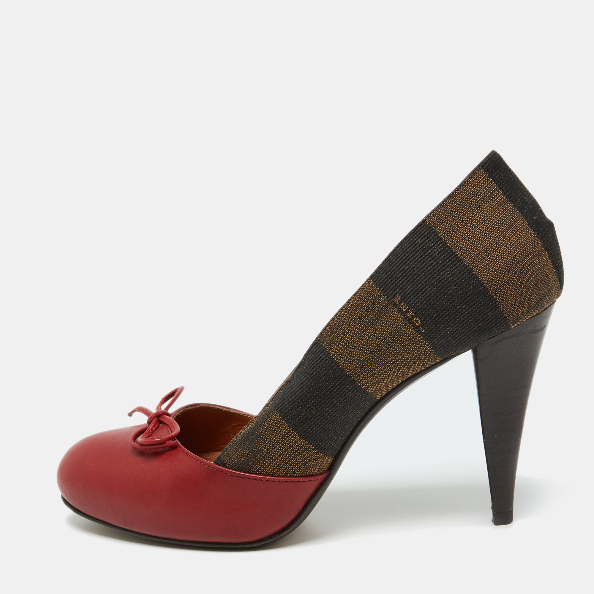 

Fendi Red/Brown Leather and Pequin Canvas Bow Pumps Size